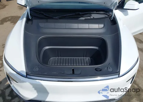 2026 Tesla Model Y Long Range Dual Motor All-Wheel Drive/Long Range Launch Series из США, поврежденный, VIN 7SAYGDEE9TF365960